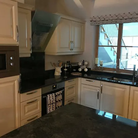 Platzhirsch شقة هاوس إم إنيستال